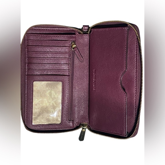 Michael Kors Plum Saffiano Leather Wallet - Picture 1 of 12
